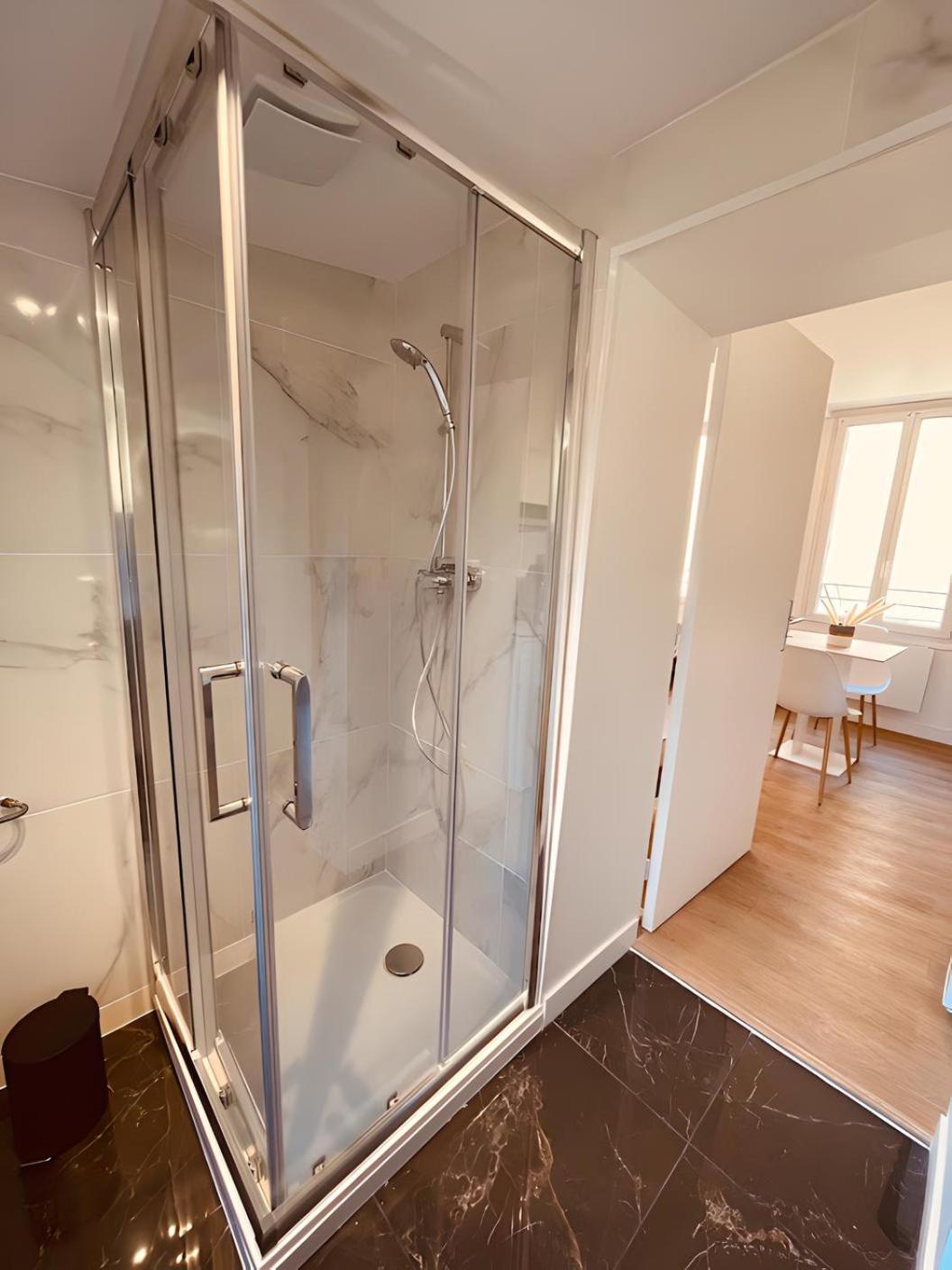 Apartamento Le Wild Terracota - Centre hitorique - Wifi et Netflix - stationnement à proximité Niort Exterior foto