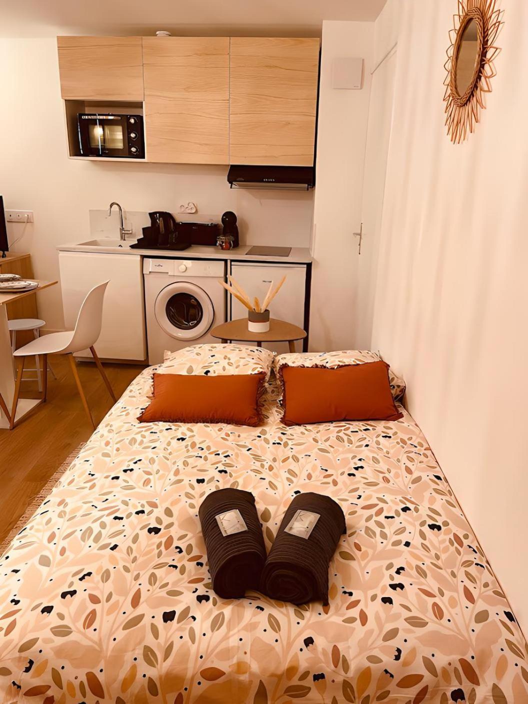 Apartamento Le Wild Terracota - Centre hitorique - Wifi et Netflix - stationnement à proximité Niort Exterior foto